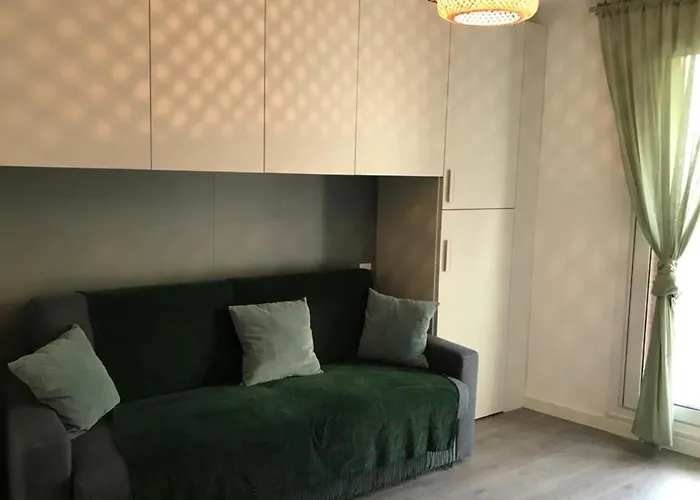 Design Terrace And Live In Marlyne Daire